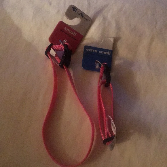 NEW Small dog leash, sweater and 2 collars - Picture 3 of 5